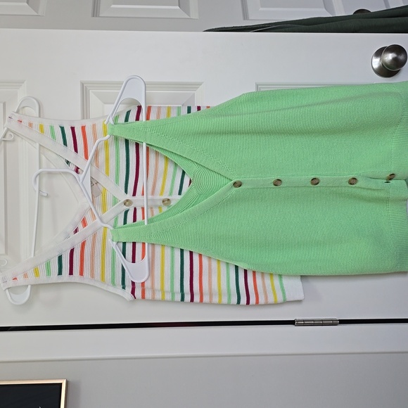 Loft sweater tanks - Picture 7 of 7